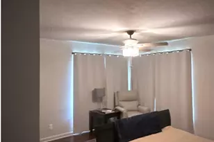 1604 Ave P, Huntsville, TX 77340 - Photo 9