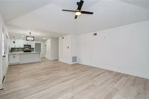 2211 S Mission Cir, Friendswood, TX 77546 - Photo 21