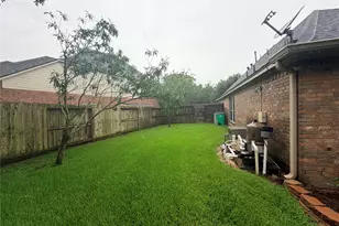 110 Water Bluff Ln, Richmond, TX 77406 - Photo 25