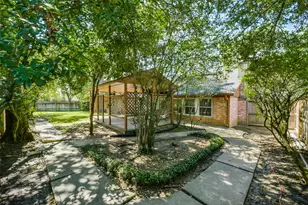7506 N Hollow Cir, Humble, TX 77396 - Photo 25