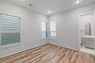 604 Thornton Oaks Lane, Houston, TX 77018 - Photo 13