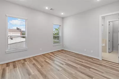 604 Thornton Oaks Lane, Houston, TX 77018 - Photo 7