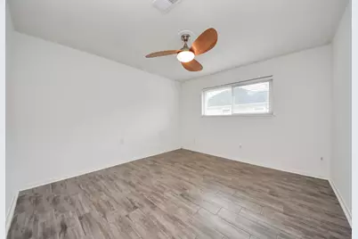 8227 Ivan Reid Drive, Houston, TX 77040 - Photo 33