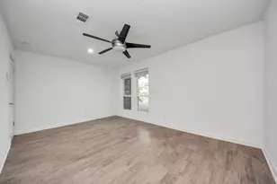 8227 Ivan Reid Dr, Houston, TX 77040 - Photo 29