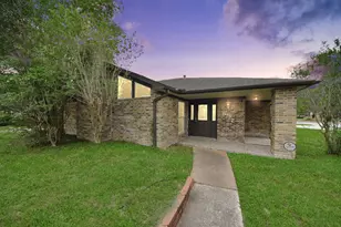 8227 Ivan Reid Dr, Houston, TX 77040 - Photo 3