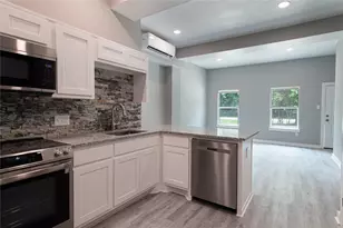 519 Magnolia Point Dr, Houston, TX 77336 - Photo 7