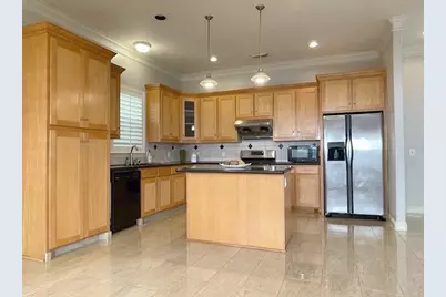 3738 Elizabeth Court, Houston, TX 77025 - Photo 9