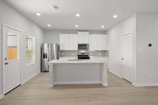 203 Brazen Frst Trl, Magnolia, TX 77354 - Photo 5