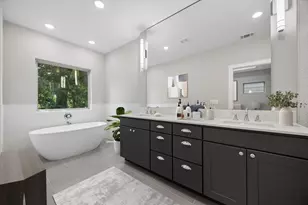 5215 Amber Sunrise Dr, Houston, TX 77018 - Photo 19