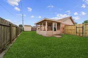11024 San Jacinto Dr, La Porte, TX 77571 - Photo 17