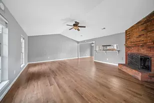 11024 San Jacinto Dr, La Porte, TX 77571 - Photo 3