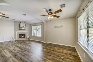 3810 Apple Hollow Ln, Humble, TX 77396 - Photo 5