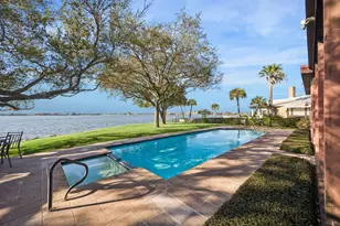 1505 Driftwood Ln, Galveston, TX 77551 - Photo 13