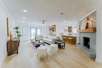 6027 Valkeith Drive, Houston, TX 77096 - Photo 11