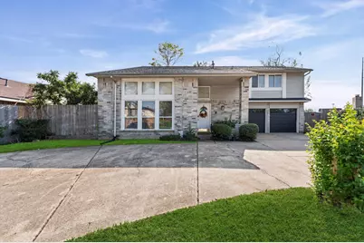 6815 Inwood West Drive, Houston, TX 77088 - Photo 1