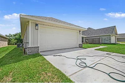 724 Greystone Lane, Angleton, TX 77515 - Photo 23