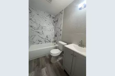 618 W Peach Street, Angleton, TX 77515 - Photo 9