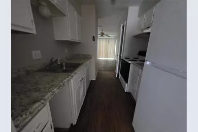 12738 Shannon Hills Drive, Houston, TX 77099 - Photo 15