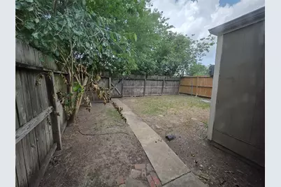 12738 Shannon Hills Drive, Houston, TX 77099 - Photo 29