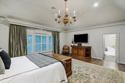 2249 Pelham Drive, Houston, TX 77019 - Photo 31