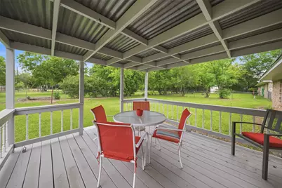 415 W Decherd Street, Franklin, TX 77856 - Photo 21