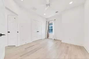 1035 W 24th St, Houston, TX 77008 - Photo 37