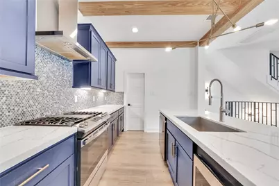 1035 W 24th Street, Houston, TX 77008 - Photo 11