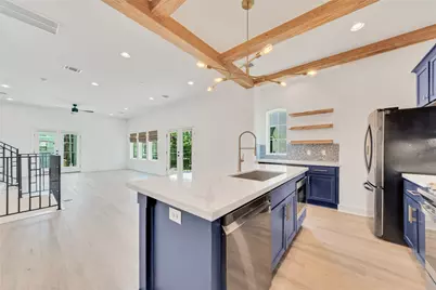1035 W 24th Street, Houston, TX 77008 - Photo 13