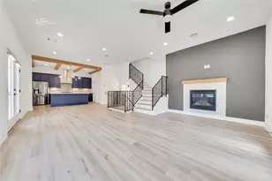 1035 W 24th St, Houston, TX 77008 - Photo 23