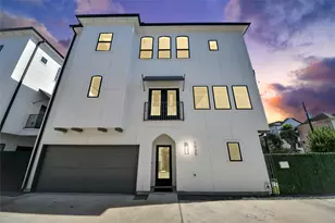1035 W 24th St, Houston, TX 77008 - Photo 1