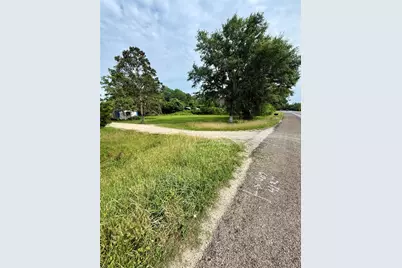 33 N County Road 2066, Liberty, TX 77575 - Photo 7