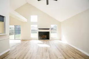 1224 Sagebrush St, Angleton, TX 77515 - Photo 11