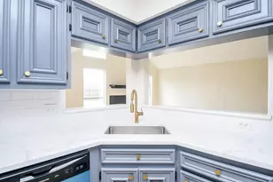 1224 Sagebrush St, Angleton, TX 77515 - Photo 13