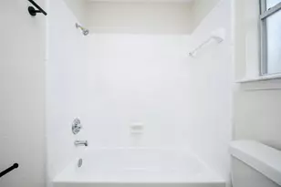 1224 Sagebrush St, Angleton, TX 77515 - Photo 7