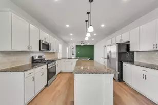 10902 Bonfire Trl, Beasley, TX 77417 - Photo 11