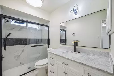 2503 Hodges Bend Circle, Sugar Land, TX 77479 - Photo 25