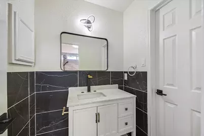 2503 Hodges Bend Circle, Sugar Land, TX 77479 - Photo 23