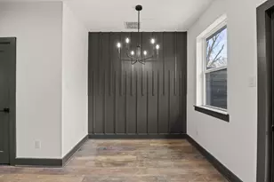 7818 Hanfro Ln, Houston, TX 77088 - Photo 3