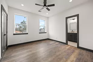 7818 Hanfro Ln, Houston, TX 77088 - Photo 13