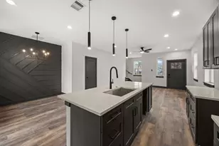 7818 Hanfro Ln, Houston, TX 77088 - Photo 23