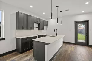 7818 Hanfro Ln, Houston, TX 77088 - Photo 25