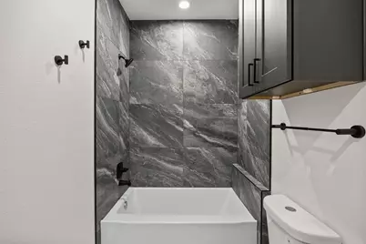 7818 Hanfro Lane #C/D, Houston, TX 77088 - Photo 17