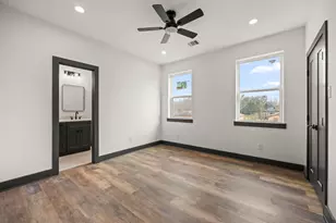 7818 Hanfro Ln, Houston, TX 77088 - Photo 33