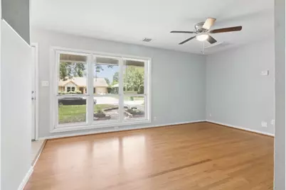 519 Oldcastle Street, Houston, TX 77013 - Photo 5