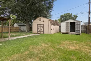 519 Oldcastle St, Houston, TX 77013 - Photo 25