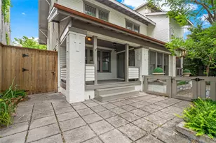 1210 Hawthorne St, Houston, TX 77006 - Photo 3