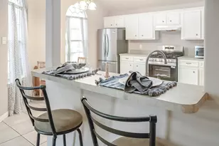 817 S 1st St, La Porte, TX 77571 - Photo 11