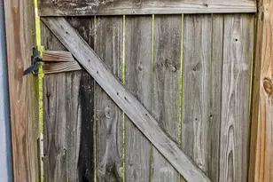 817 S 1st St, La Porte, TX 77571 - Photo 45