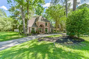 3910 Misty Gardens Ct, Kingwood, TX 77339 - Photo 3