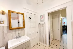 1012 W Adoue St, Alvin, TX 77511 - Photo 15